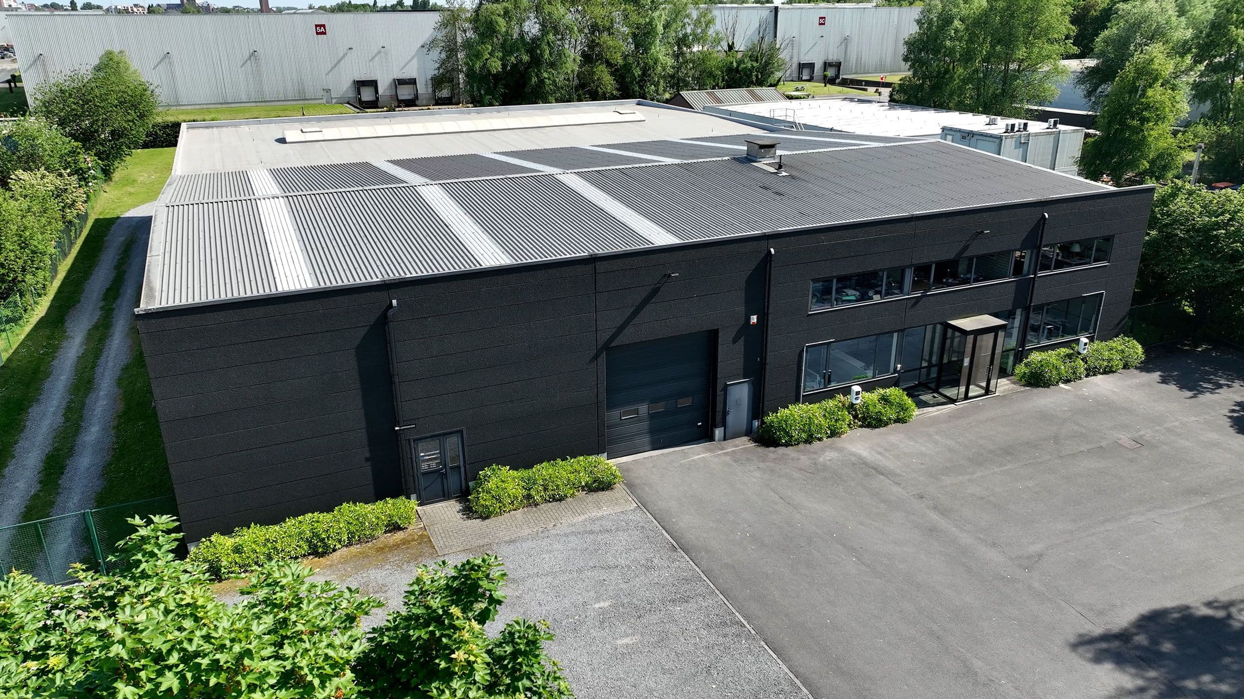 Loading Equipment Services Europe NV is sinds 1990 uitgegroeid tot een full-service partner in laadoplossingen